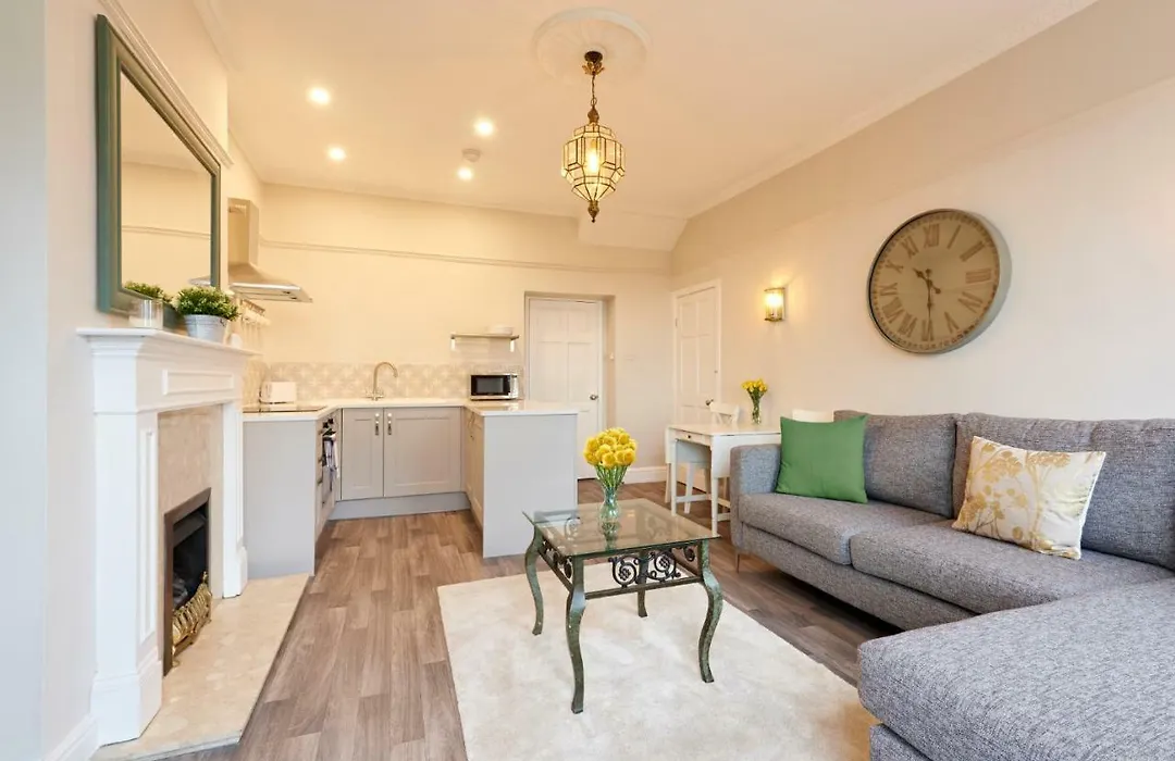 Clifton Court - Your Apartment