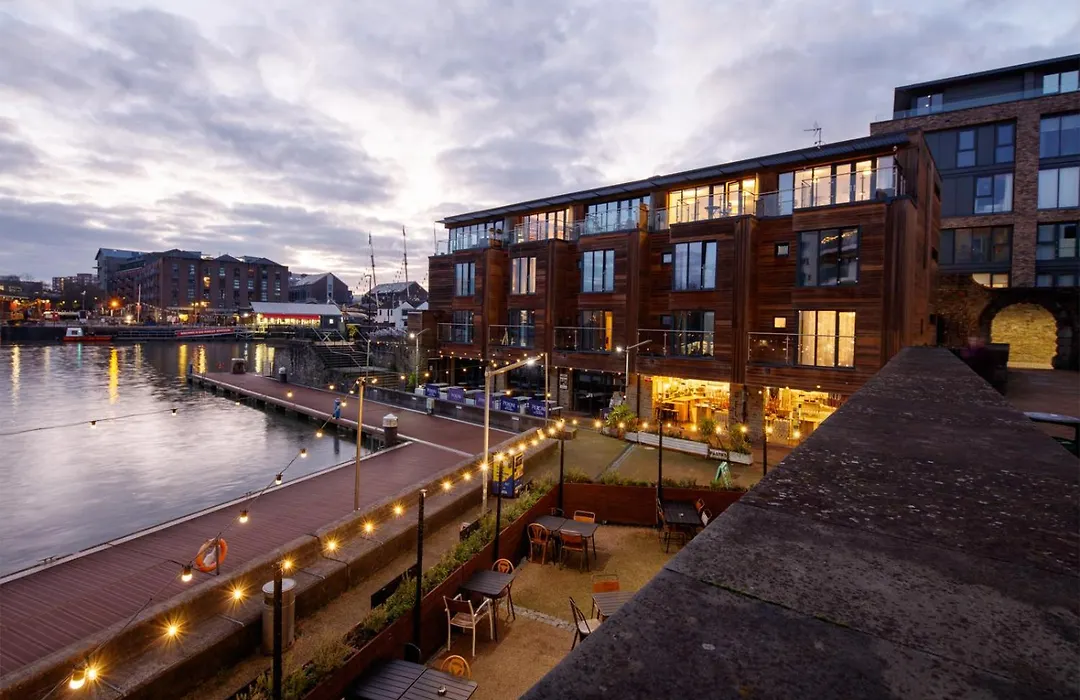 Apartment The Boat House By Cliftonvalley Bristol
