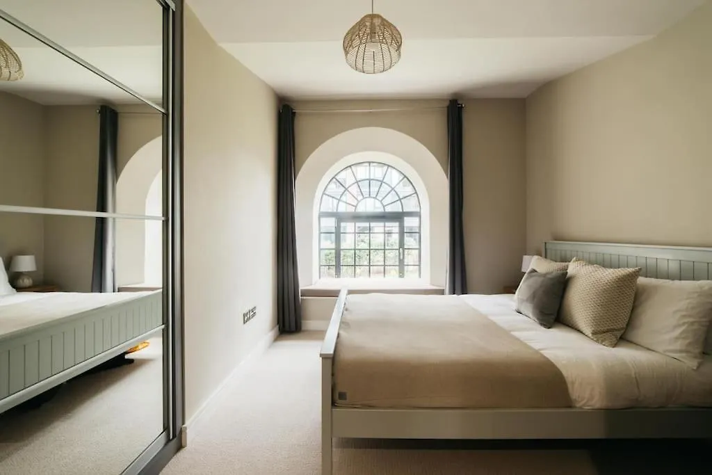Oculus House - Luxe Riverside 2-bed - Next To Harbour & Cafes * Bristol