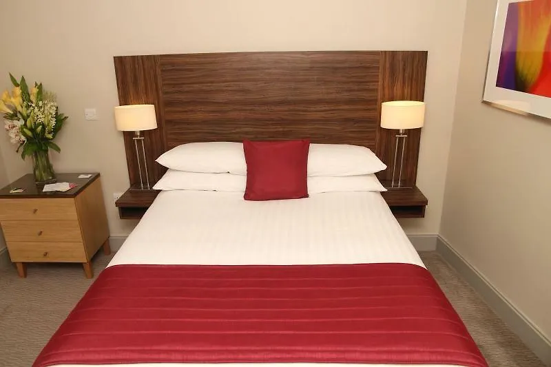 Hotel Premier Cabot Circus 4*