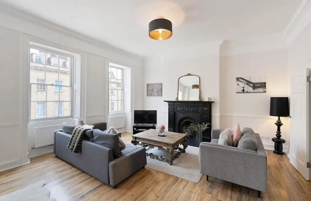 Large Luxury Centre Flat With Balcony Apartamento *