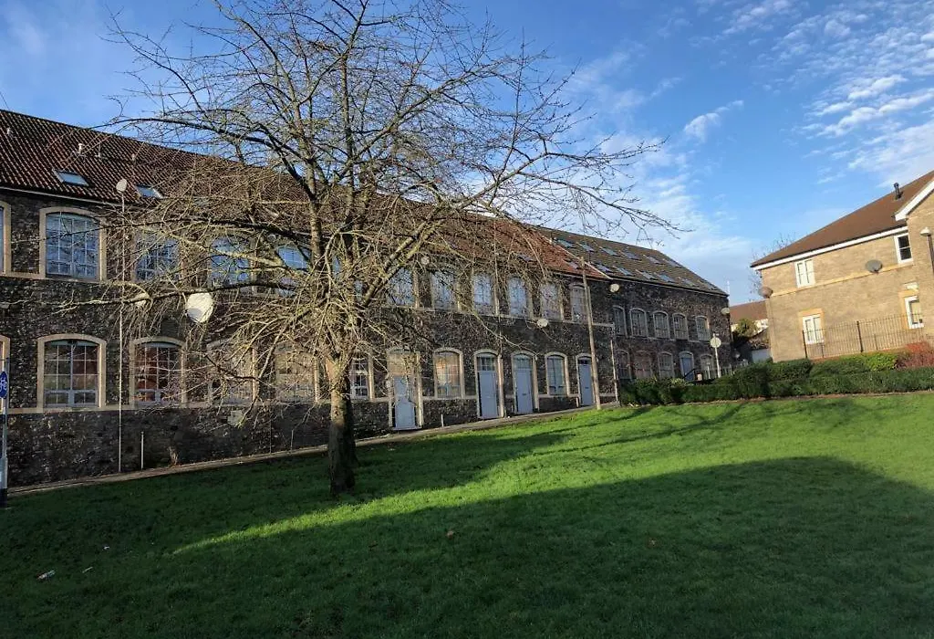 Appartement Superb Peaceful 1 Bed In St George. *